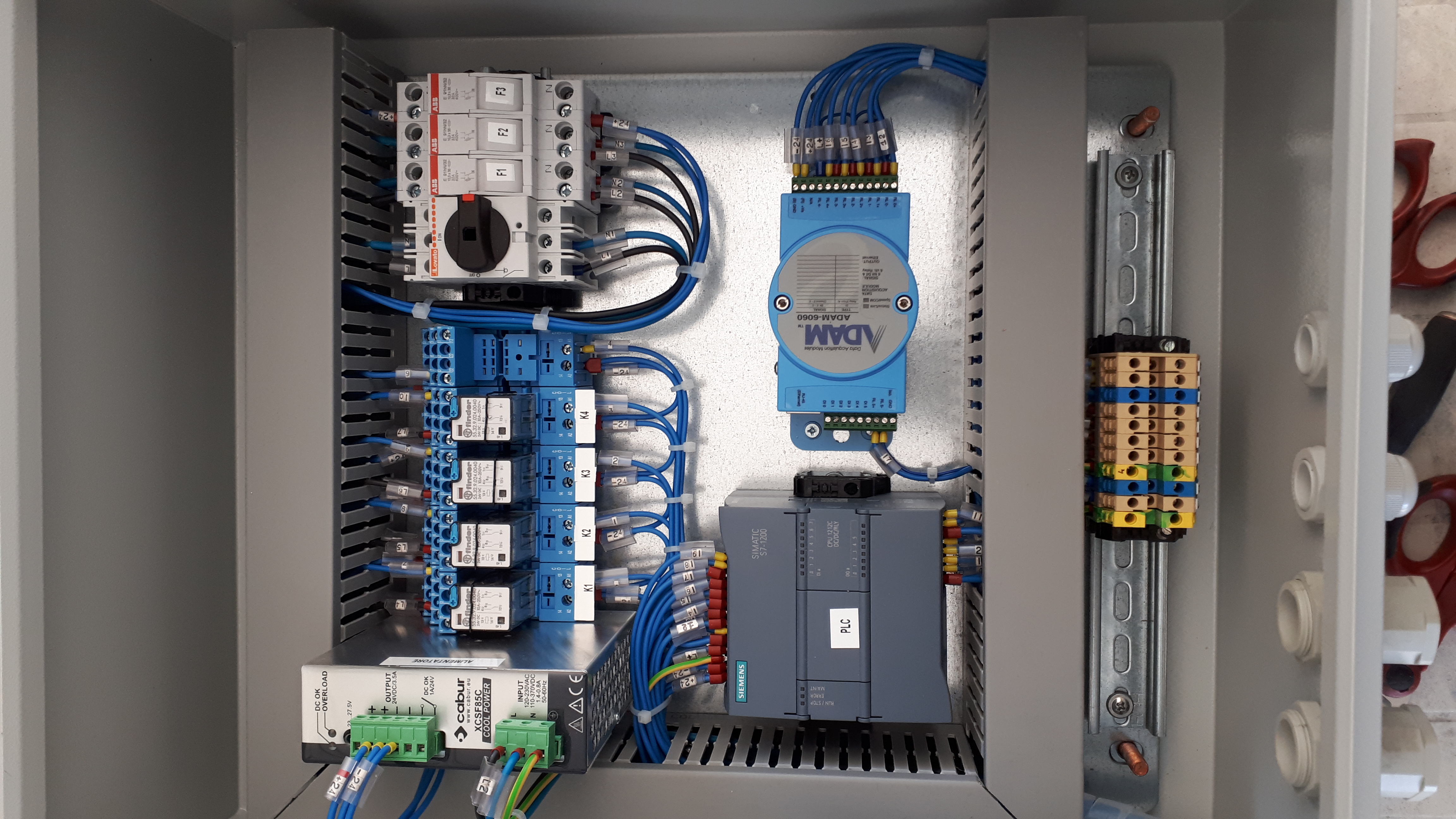 Quadro elettrico industriale installato da Corma Impianti