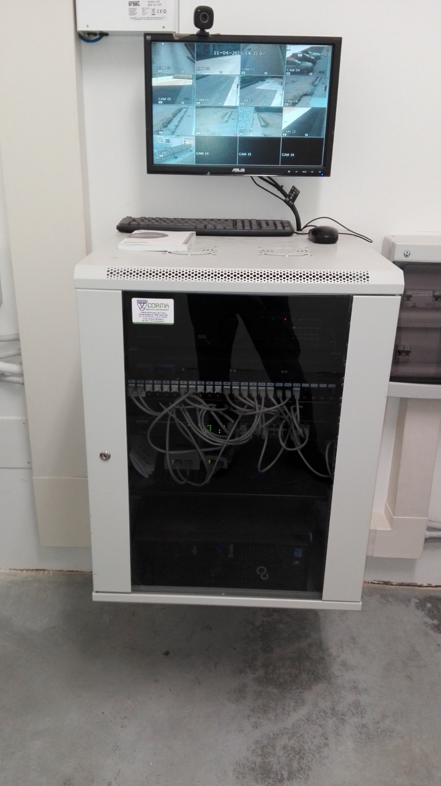 Pannelli fotovoltaici su tetto piano